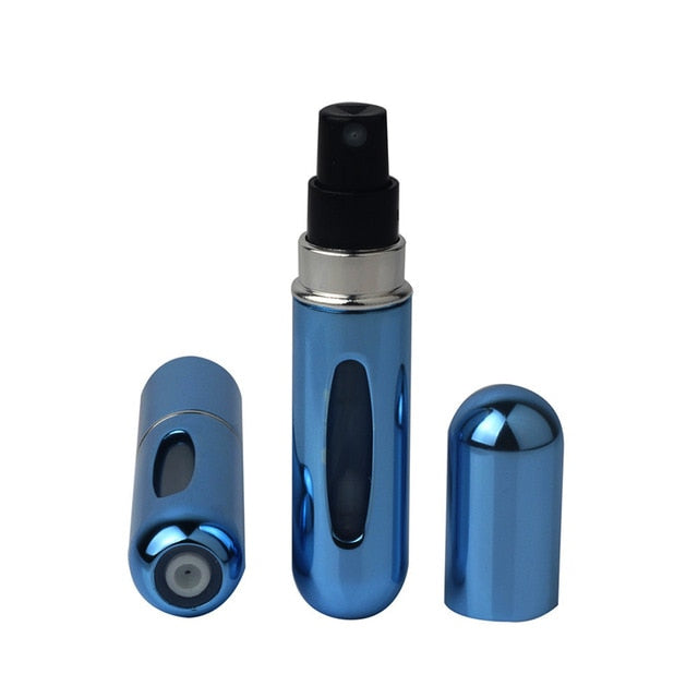 Petit flacon vaporisateur de voyage réutilisable. Contenance 5 ml. Vendu vide.